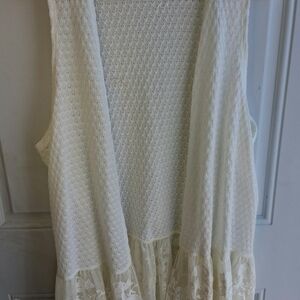 Ivory Crochet Lace-Hem Tunic Vest